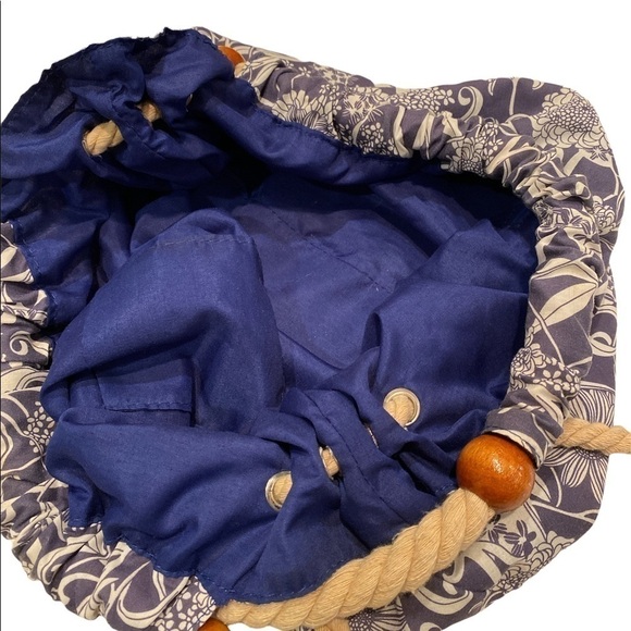 Charming Charlie Cloth Resort Summer Bag  Twisted Rope Handles and Wood Beads - Picture 4 of 4